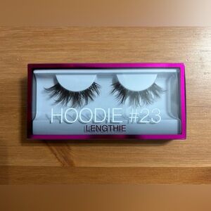 Huda Beauty Hoodie False Lashes